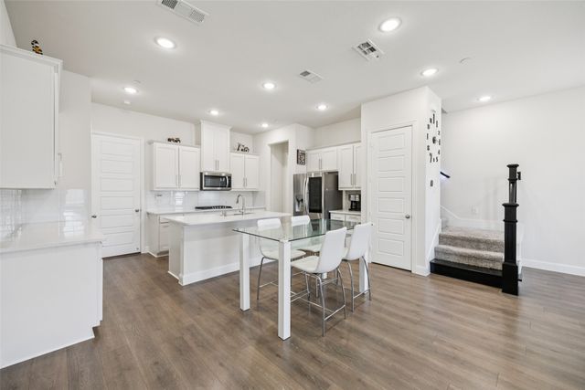 12986 Jk Ojha Street, Farmers Branch, TX 75234