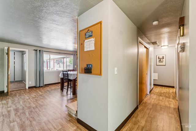 6701 W Grunder, Boise, ID 83705
