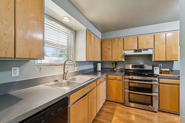 6701 W Grunder, Boise, ID 83705