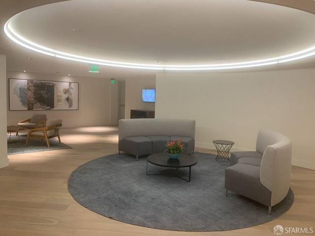 201 Folsom Street 8C, San Francisco, CA 94105