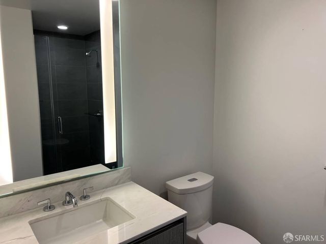 201 Folsom Street 8C, San Francisco, CA 94105