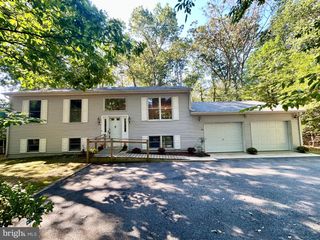 32 CRESTWOOD DR, Elkton, MD 21921