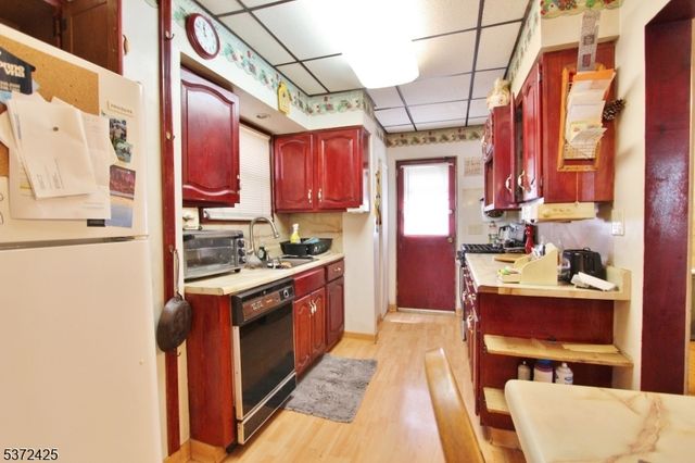 8610 Columbia Ave, North Bergen Twp., NJ 07047