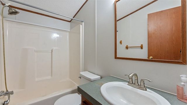 2304 John Montgomery Circle, Pea Ridge, AR 72751