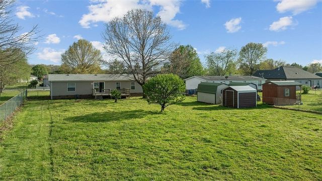 2304 John Montgomery Circle, Pea Ridge, AR 72751