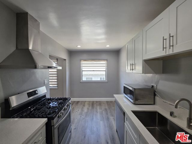1430 Franklin Street E, Santa Monica, CA 90404
