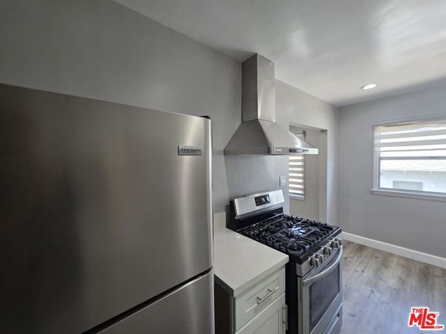 1430 Franklin Street E, Santa Monica, CA 90404
