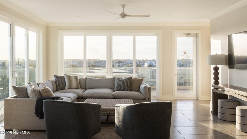 Image 18 of property listing at 1800 Canal Drive 401, Carolina Beach, NC 28428