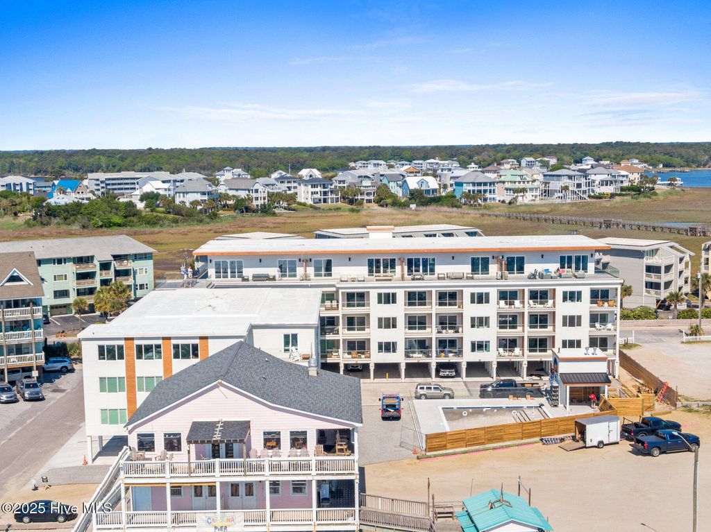 Image 34 of property listing at 1800 Canal Drive 401, Carolina Beach, NC 28428
