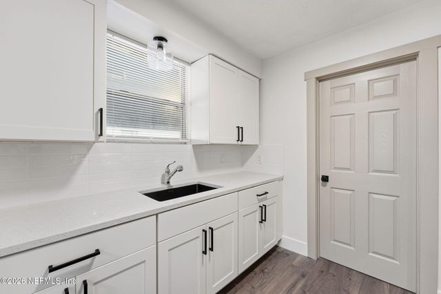 2270 W 11TH Street, Jacksonville, FL 32209