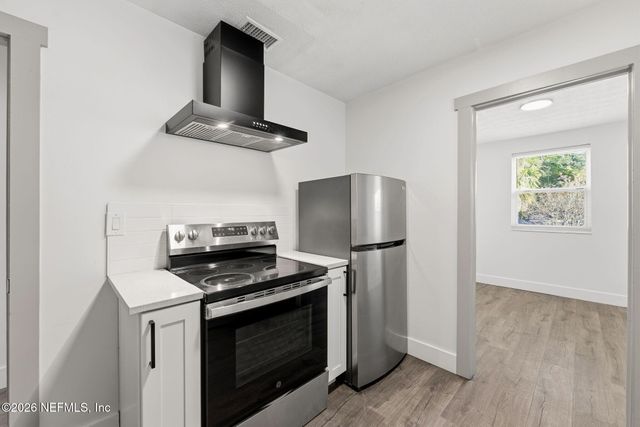 2270 W 11TH Street, Jacksonville, FL 32209