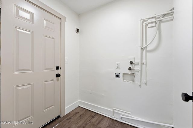 2270 W 11TH Street, Jacksonville, FL 32209