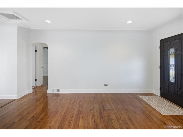 1800 S Steele St, Denver, CO 80210