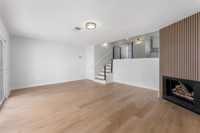 5 Tiki Circle, Tiki Island, TX 77554