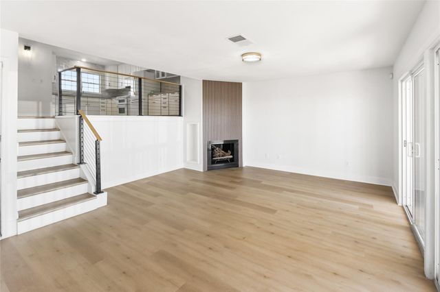 5 Tiki Circle, Tiki Island, TX 77554