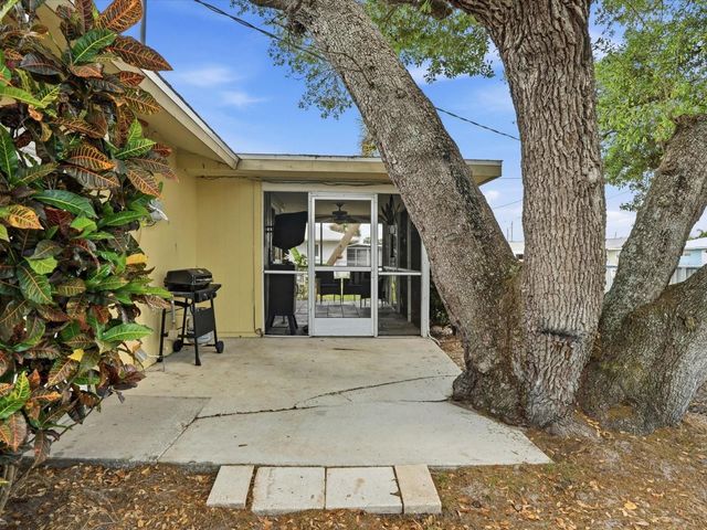 755 HARTFORD DRIVE NW, Port Charlotte, FL 33952