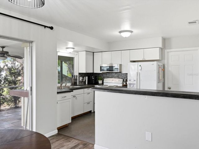 755 HARTFORD DRIVE NW, Port Charlotte, FL 33952