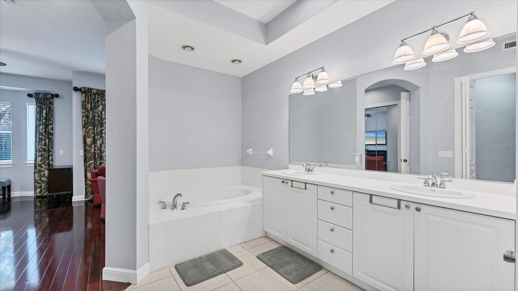 Image 21 of property listing at 5523 46TH COURT W NA, Bradenton, FL 34210