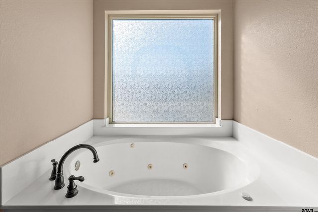 205 Vz County Road 4807, Ben Wheeler, TX 75754