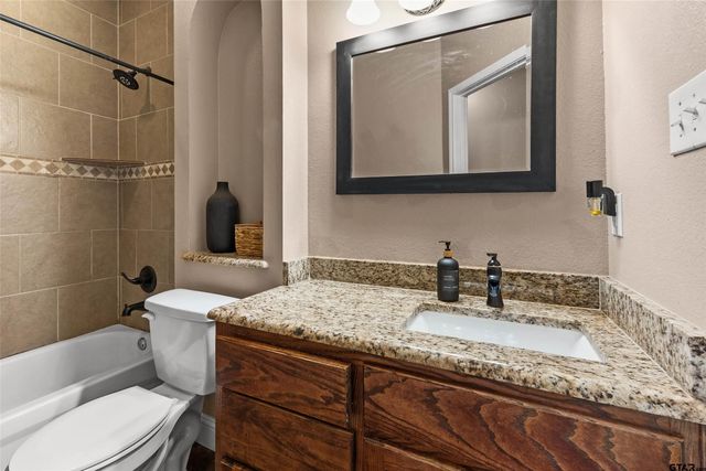 205 Vz County Road 4807, Ben Wheeler, TX 75754