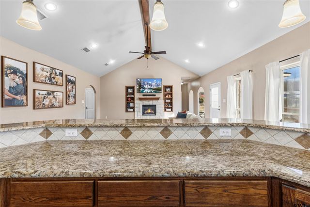 205 Vz County Road 4807, Ben Wheeler, TX 75754