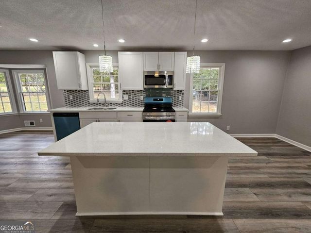 999 Braselton Highway, Lawrenceville, GA 30043