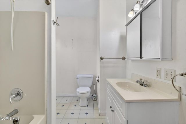 29443 Harriet Street, Millbury, OH 43447