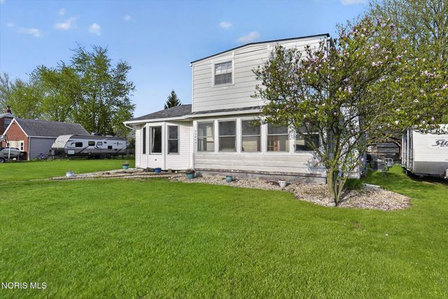 29443 Harriet Street, Millbury, OH 43447