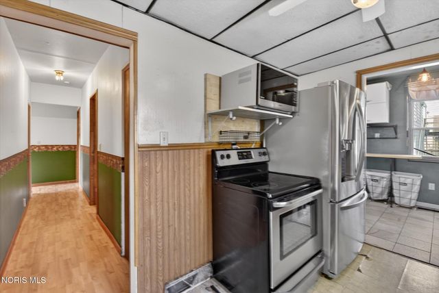 29443 Harriet Street, Millbury, OH 43447