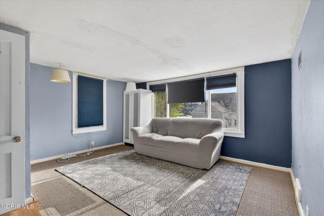 29443 Harriet Street, Millbury, OH 43447