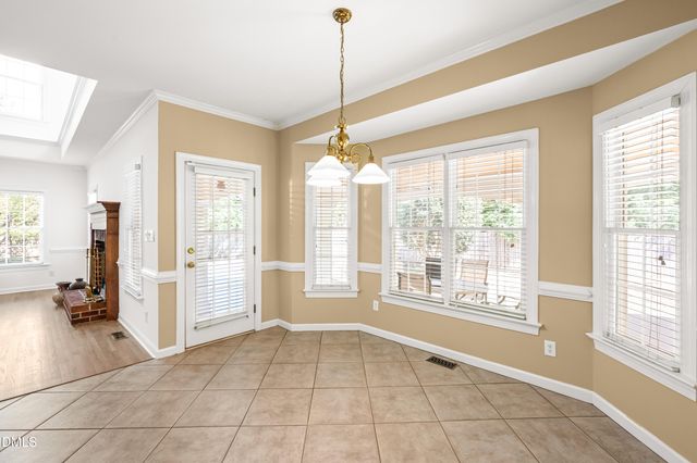 805 Cricketfield Lane, Cary, NC 27518