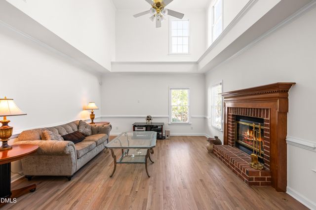 805 Cricketfield Lane, Cary, NC 27518