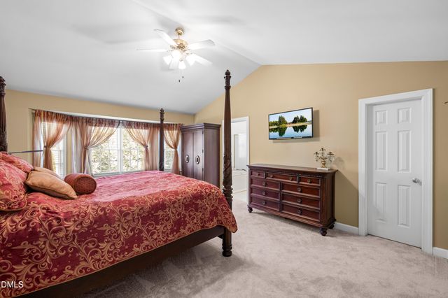 805 Cricketfield Lane, Cary, NC 27518