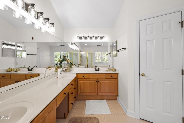 805 Cricketfield Lane, Cary, NC 27518