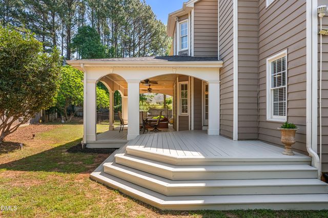 805 Cricketfield Lane, Cary, NC 27518