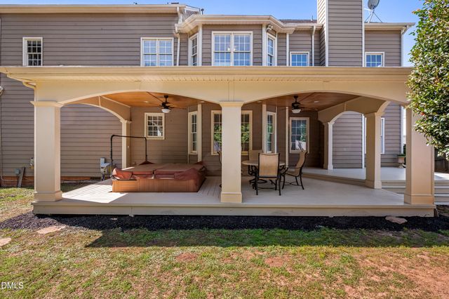 805 Cricketfield Lane, Cary, NC 27518