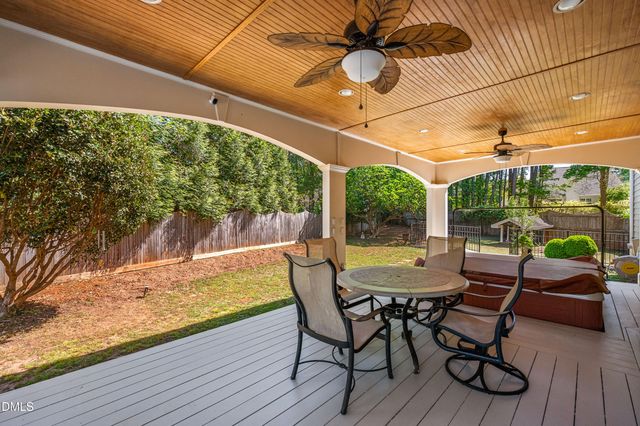 805 Cricketfield Lane, Cary, NC 27518