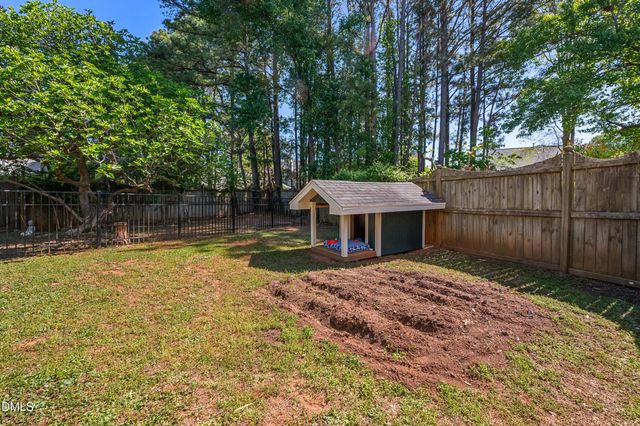 805 Cricketfield Lane, Cary, NC 27518