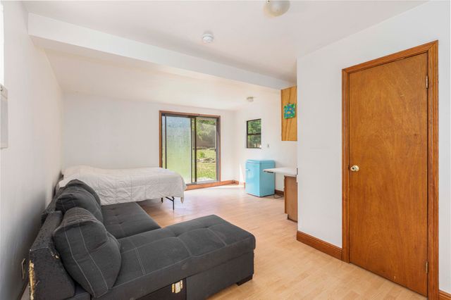 374 Cambridge Street, Ashland, OR 97520