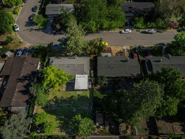 374 Cambridge Street, Ashland, OR 97520