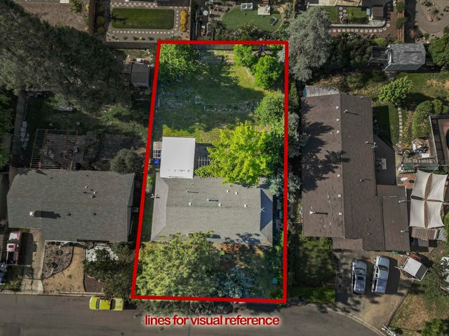 374 Cambridge Street, Ashland, OR 97520