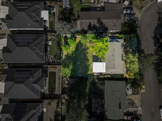 374 Cambridge Street, Ashland, OR 97520