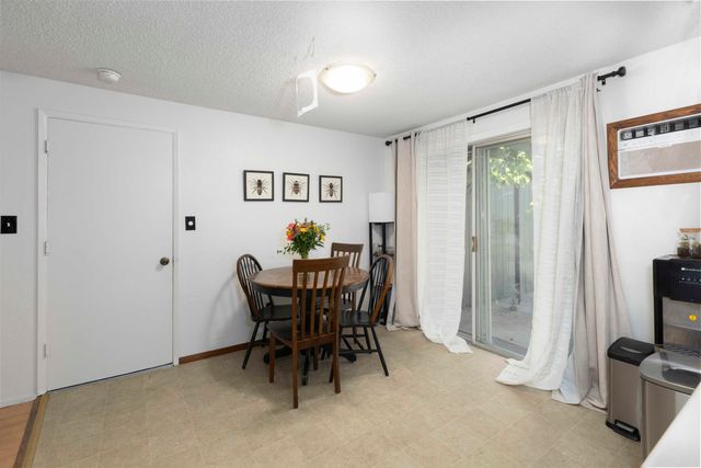 374 Cambridge Street, Ashland, OR 97520
