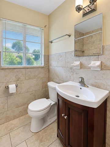 701 PALMER STREET, Orlando, FL 32801