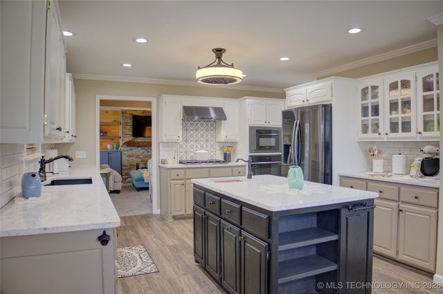 13623 S 18th Place, Bixby, OK 74008