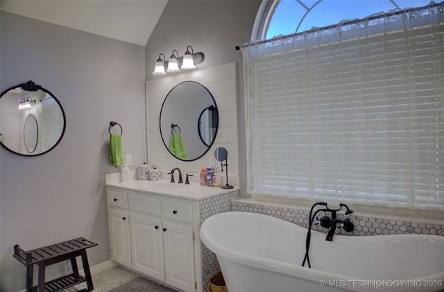 13623 S 18th Place, Bixby, OK 74008