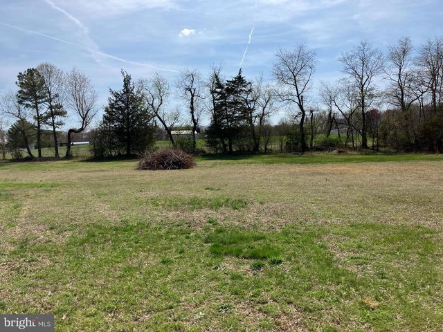 5605 HUCKLEBERRY DR, Bryantown, MD 20617