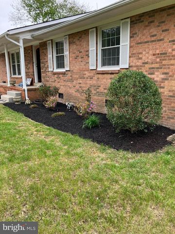 5605 HUCKLEBERRY DR, Bryantown, MD 20617