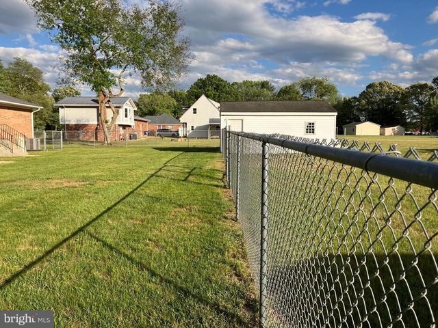 5605 HUCKLEBERRY DR, Bryantown, MD 20617