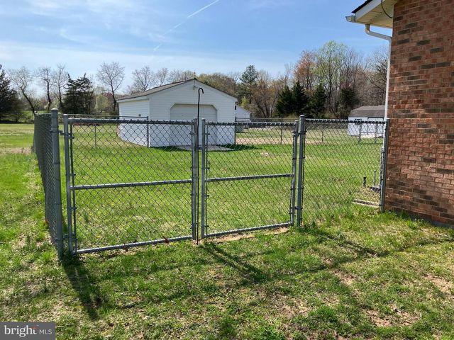 5605 HUCKLEBERRY DR, Bryantown, MD 20617